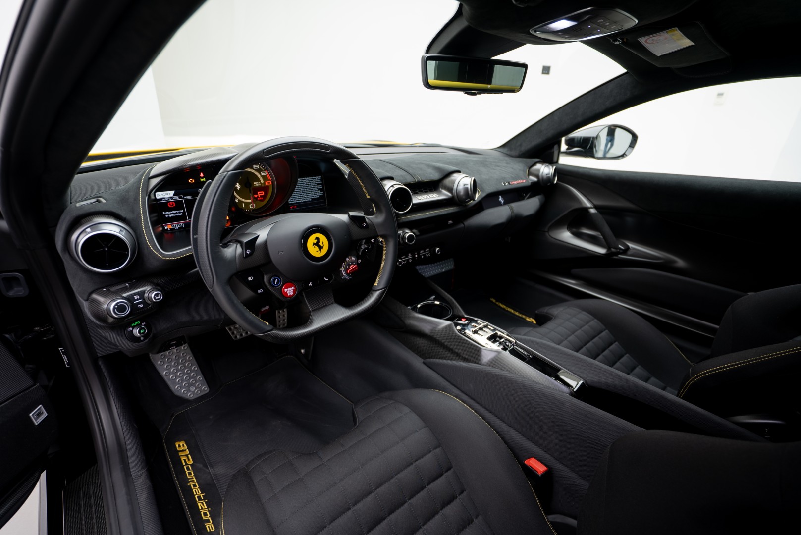 2023 FERRARI 812 COMPETZIONE